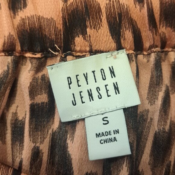 PEYTON JENSEN Pleated Animal Print Salmon Pink Black Midi Skirt Silky Size Small - Picture 7 of 9